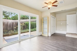 Byron Dr-1306-029.jpg