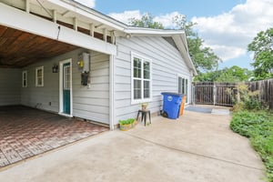 Byron Dr-1306-031.jpg