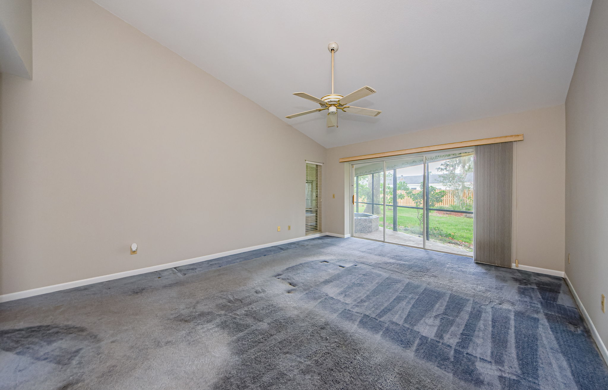 Master Bedroom 1b