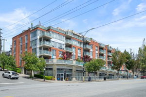 Photo 48