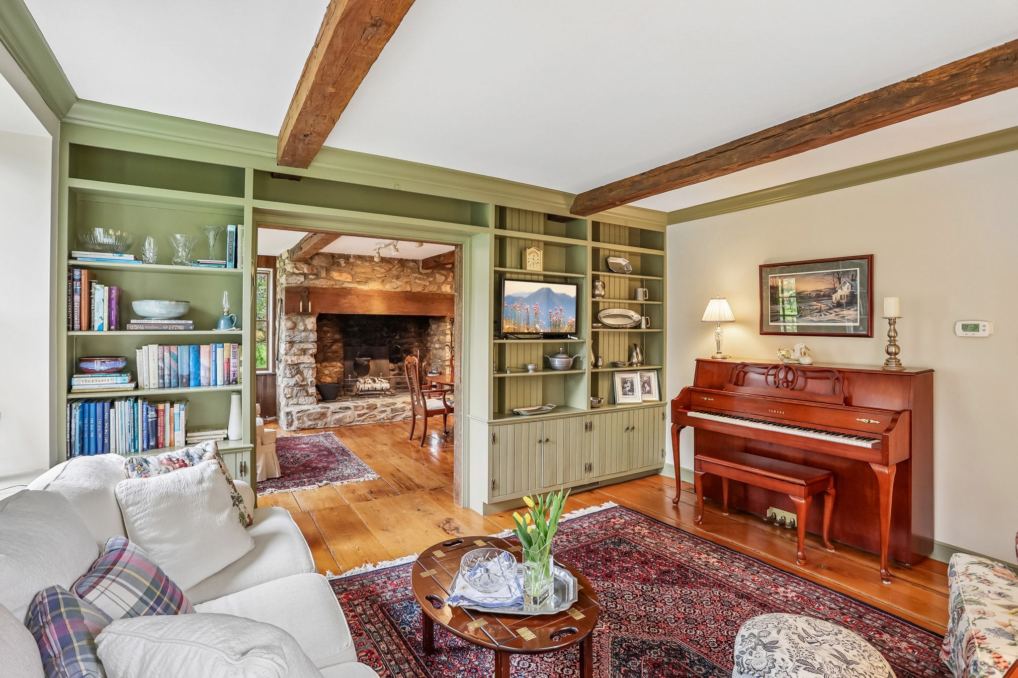 Lilac Rd-S2304-011.jpg