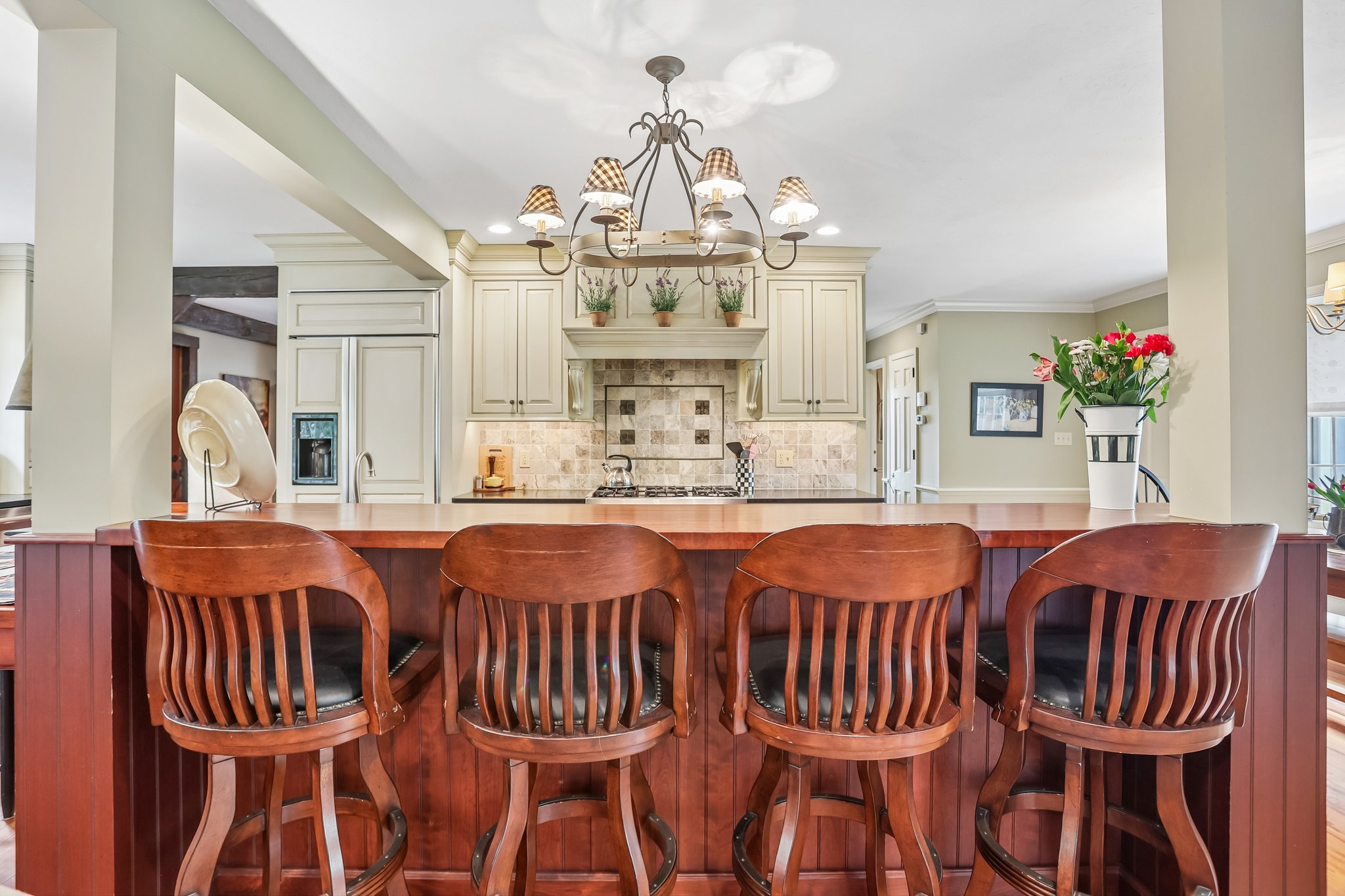 Lilac Rd-S2304-030.jpg