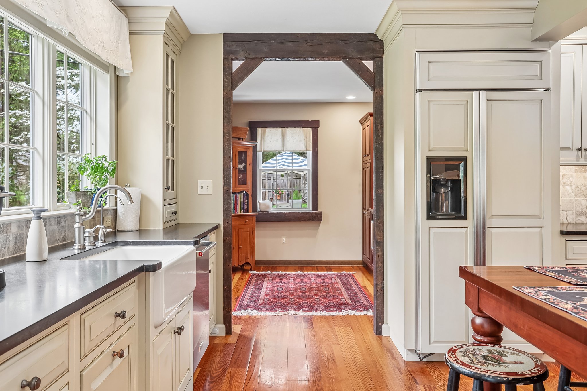 Lilac Rd-S2304-032.jpg