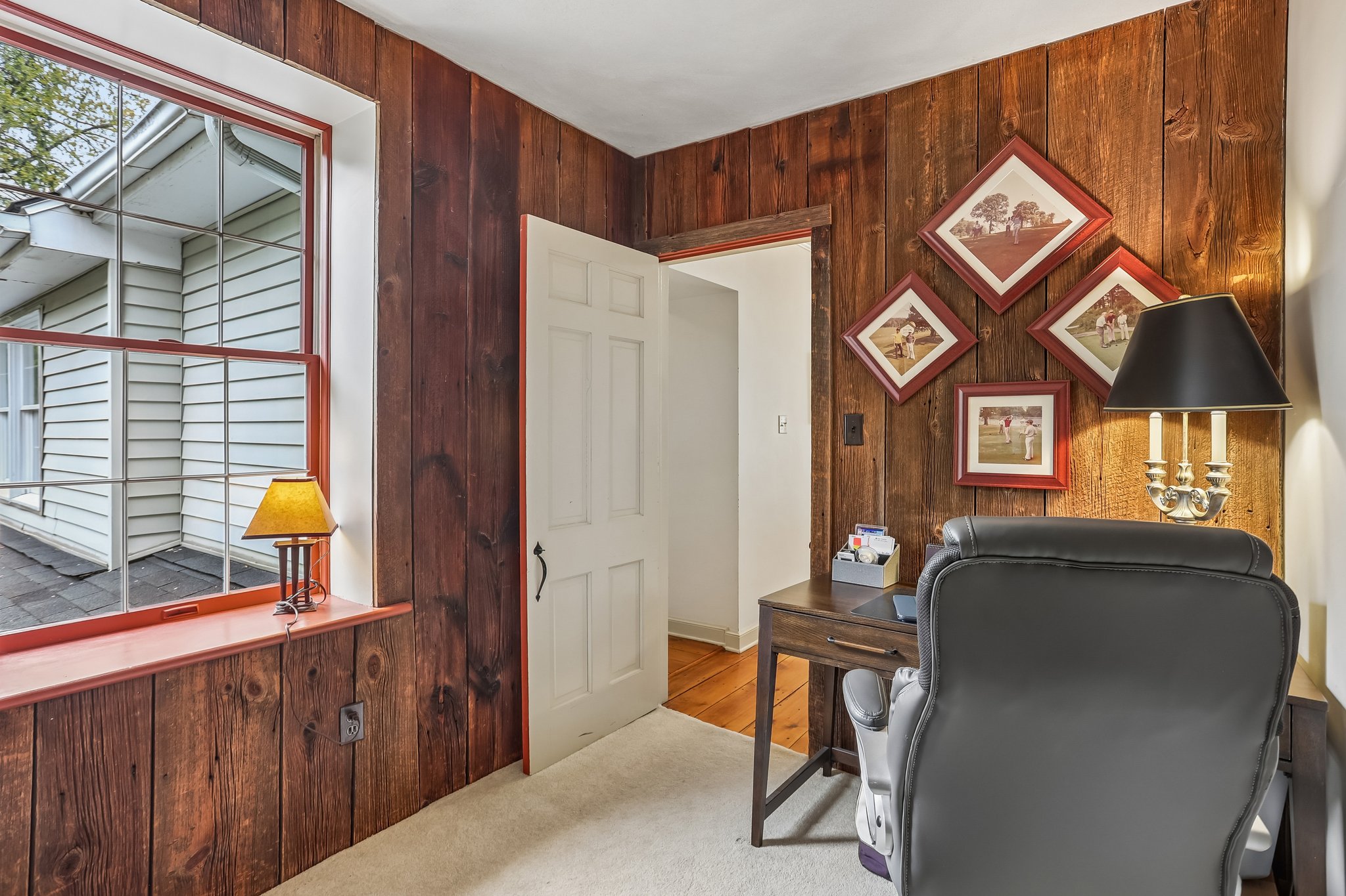 Lilac Rd-S2304-049.jpg