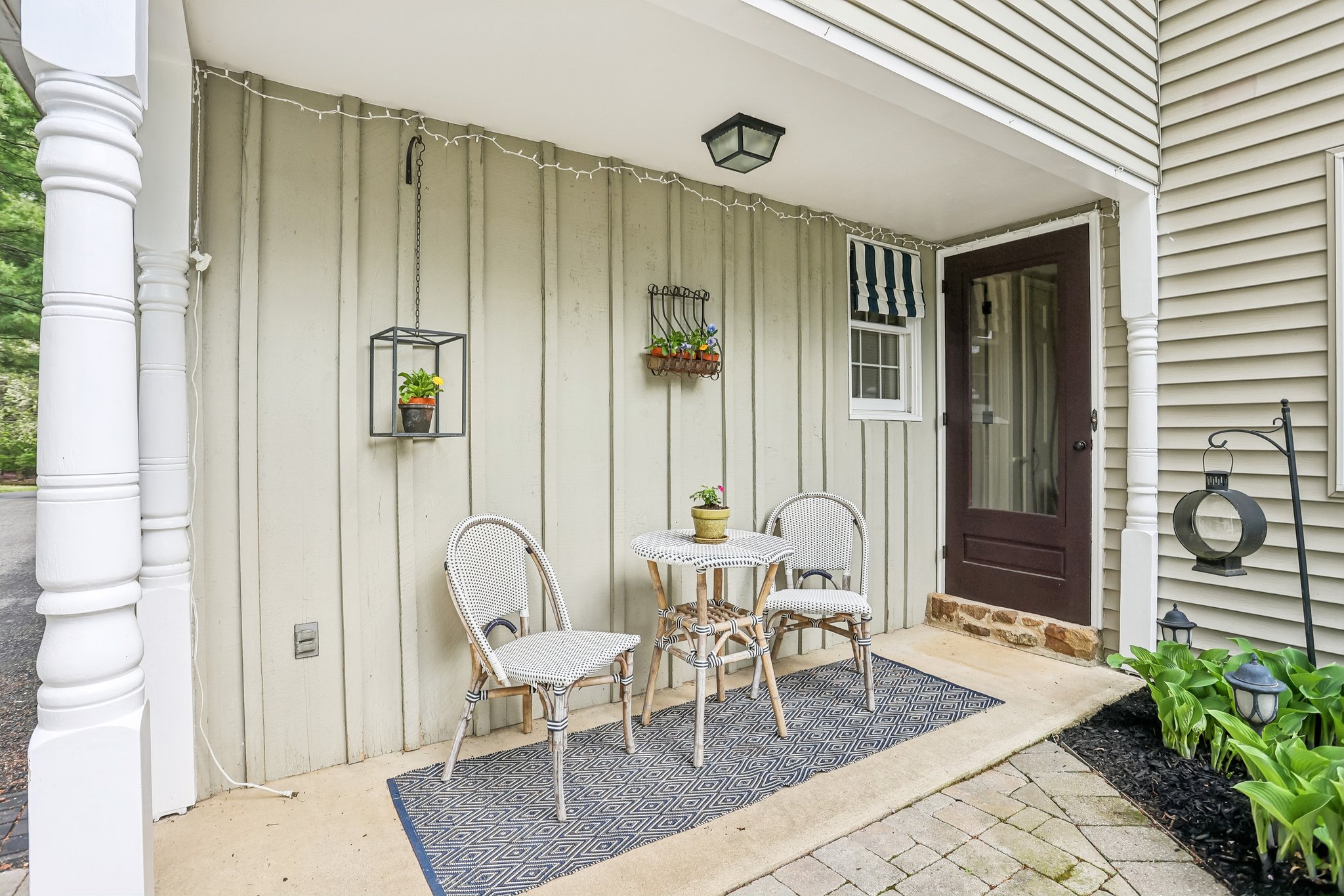 Lilac Rd-S2304-073.jpg