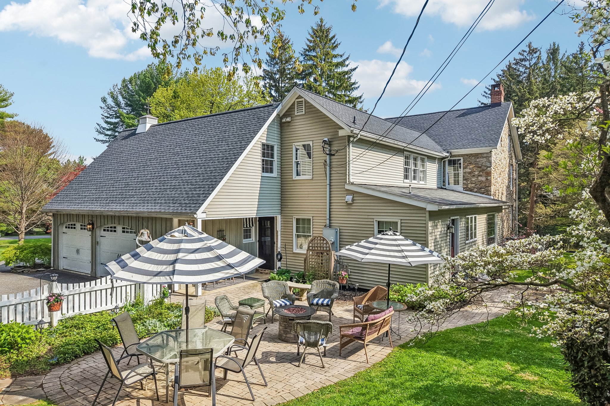 Lilac Rd-S2304-099.jpg