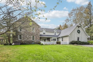 Lilac Rd-S2304-002.jpg