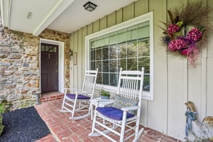 Lilac Rd-S2304-007.jpg