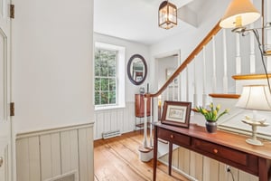 Lilac Rd-S2304-008.jpg