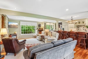 Lilac Rd-S2304-017.jpg