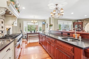 Lilac Rd-S2304-038.jpg