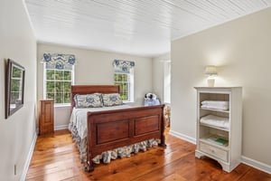 Lilac Rd-S2304-050.jpg