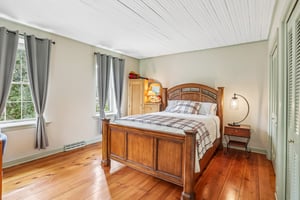 Lilac Rd-S2304-059.jpg