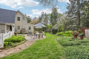 Lilac Rd-S2304-078.jpg