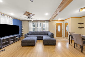  Photo 41