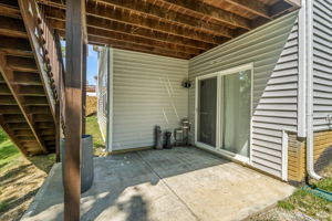  Photo 48