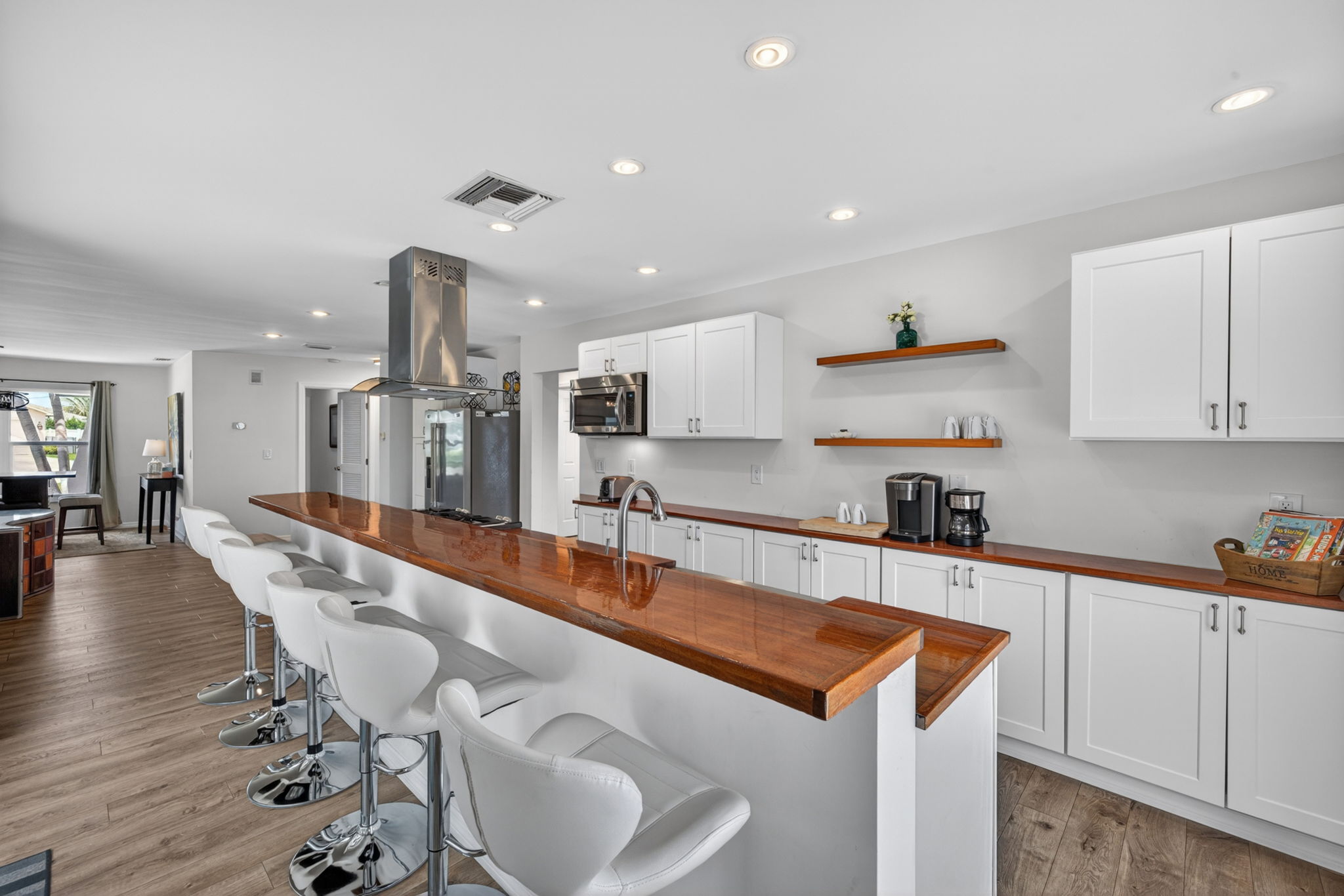 Breakfast Bar 2 of 2