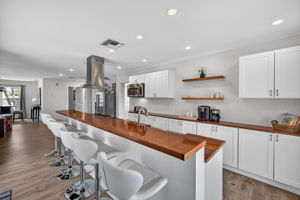 Breakfast Bar 2 of 2
