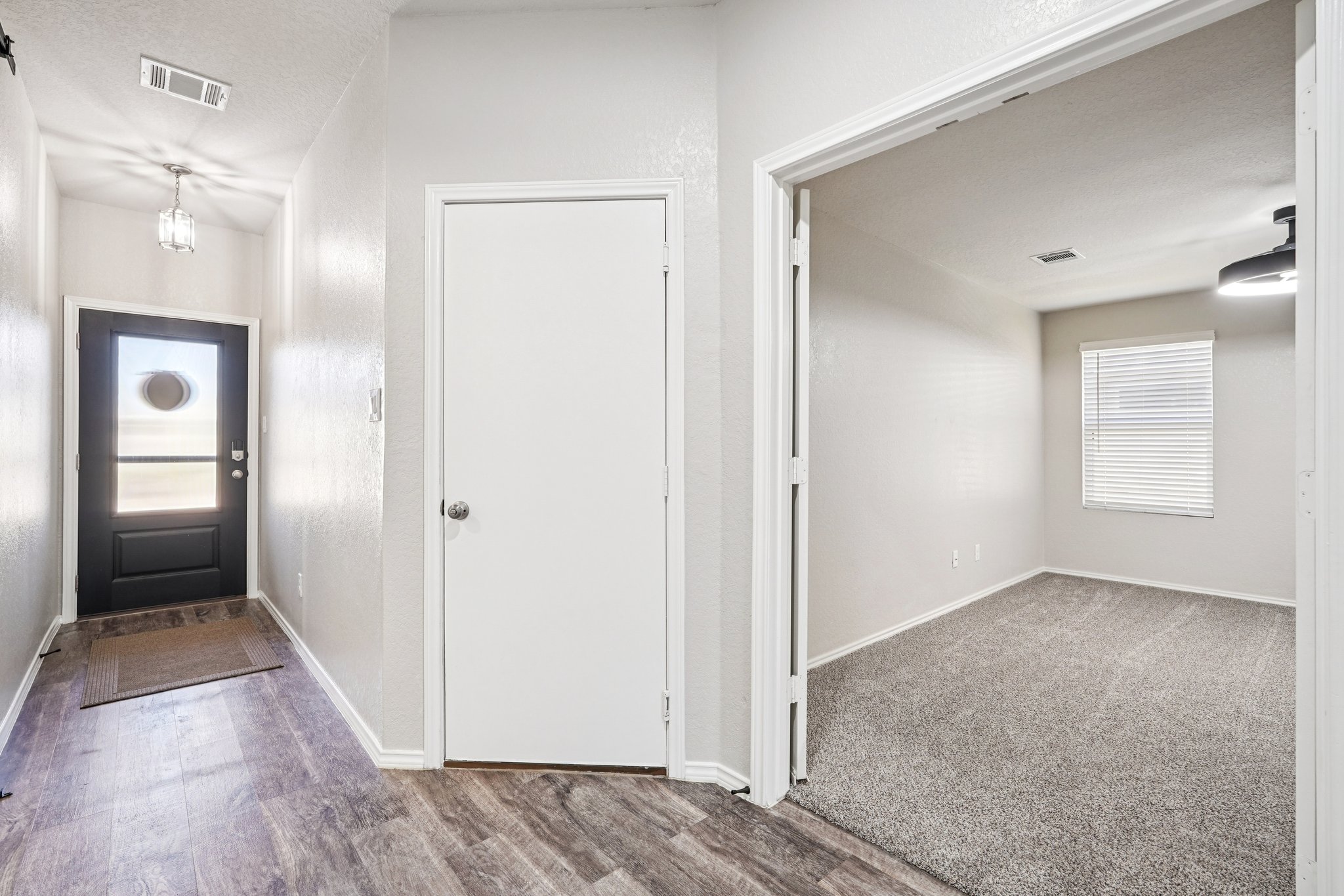 Carducci Dr-S1303-019.jpg