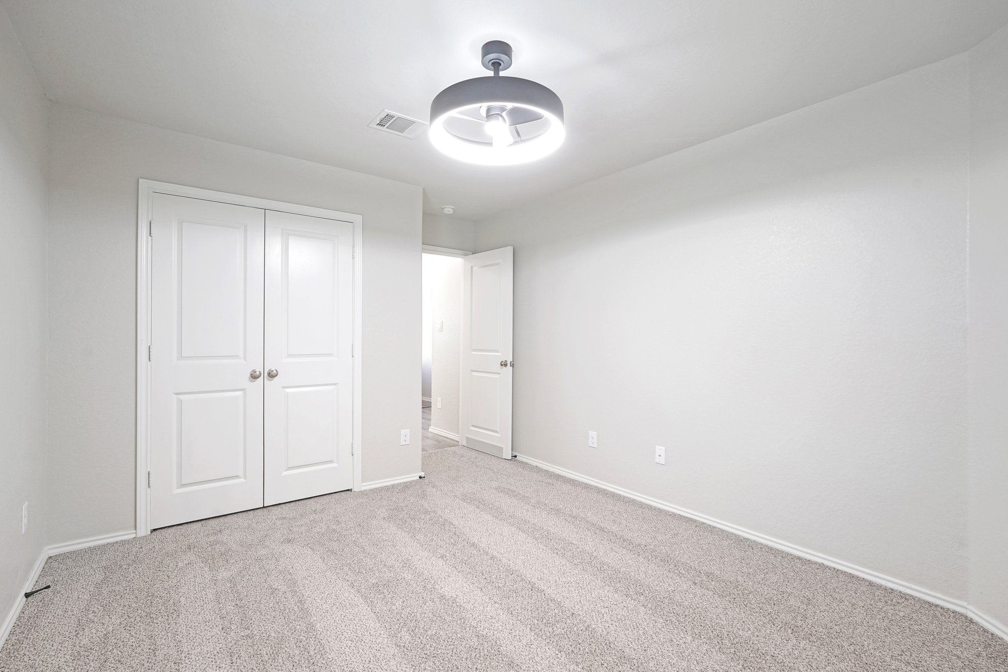 Carducci Dr-S1303-026.jpg