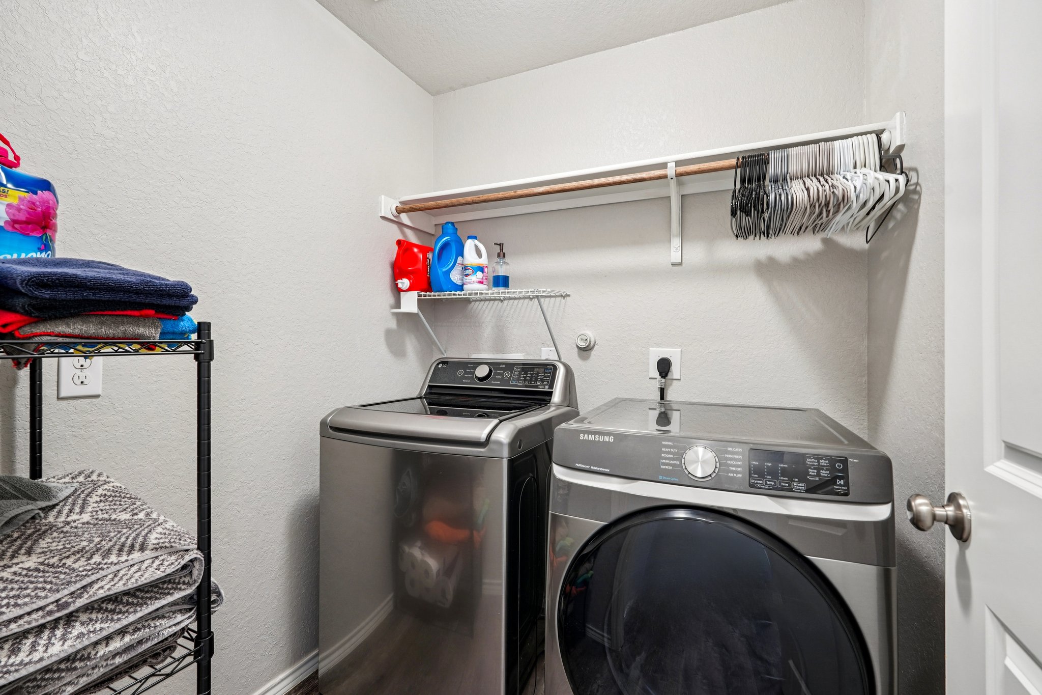 Carducci Dr-S1303-029.jpg