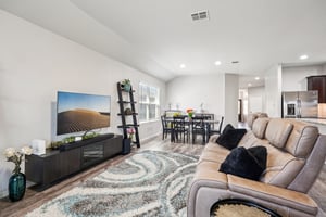 Carducci Dr-S1303-007.jpg