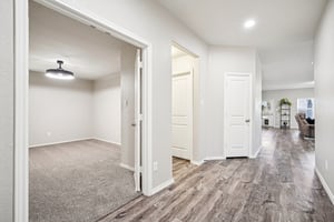 Carducci Dr-S1303-027.jpg