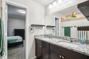 Carducci Dr-S1303-035.jpg