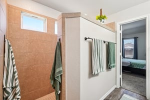 Carducci Dr-S1303-036.jpg