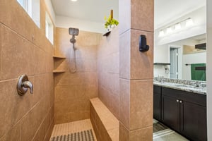 Carducci Dr-S1303-037.jpg