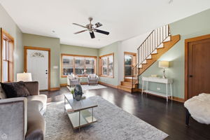 3814 N Mozart_CHP2025_007