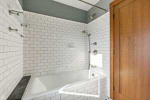 3814 N Mozart_CHP2025_025