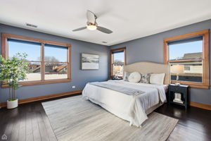 3814 N Mozart_CHP2025_026