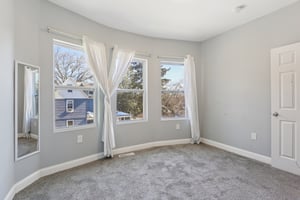 Pinewood Ave-S2502-024.jpg