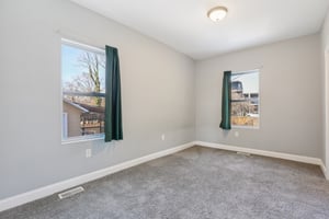 Pinewood Ave-S2502-027.jpg