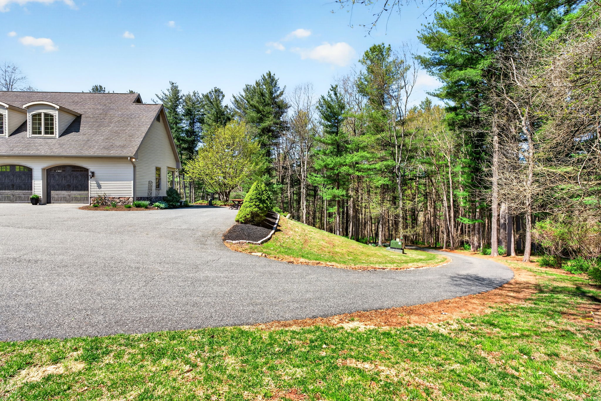 2814 Rocks Station 117