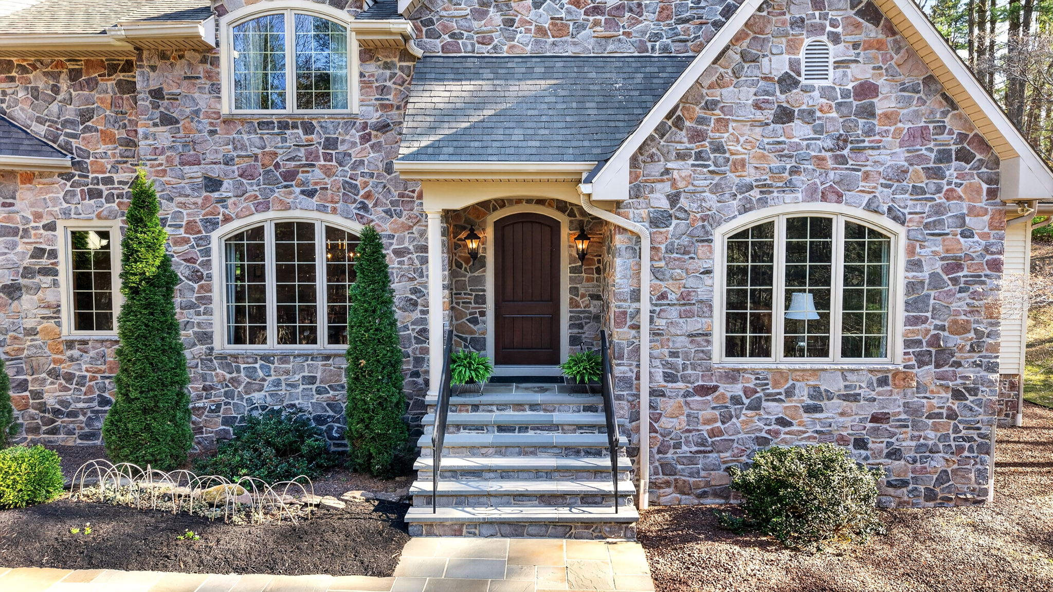 2814 Rocks Station 128