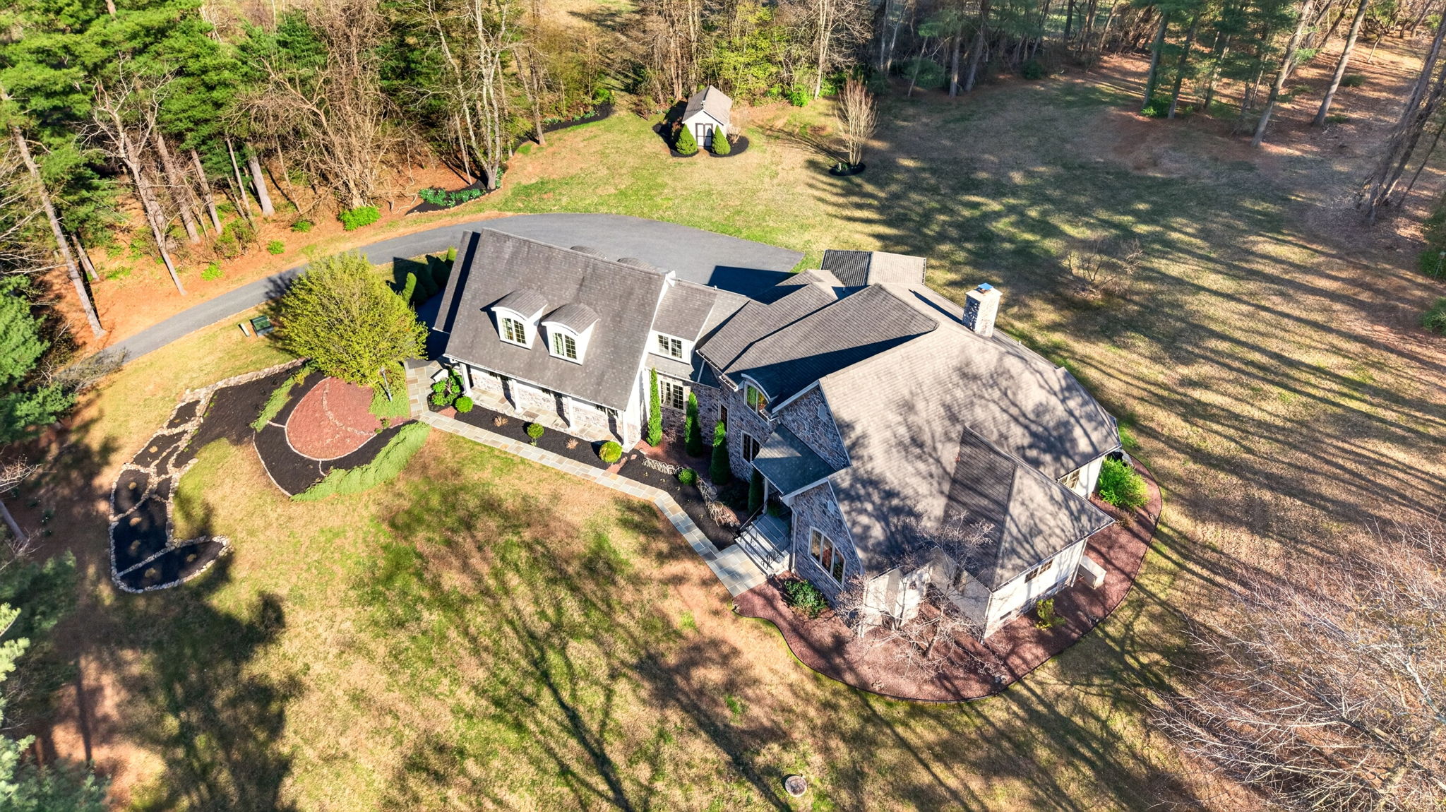 2814 Rocks Station 136