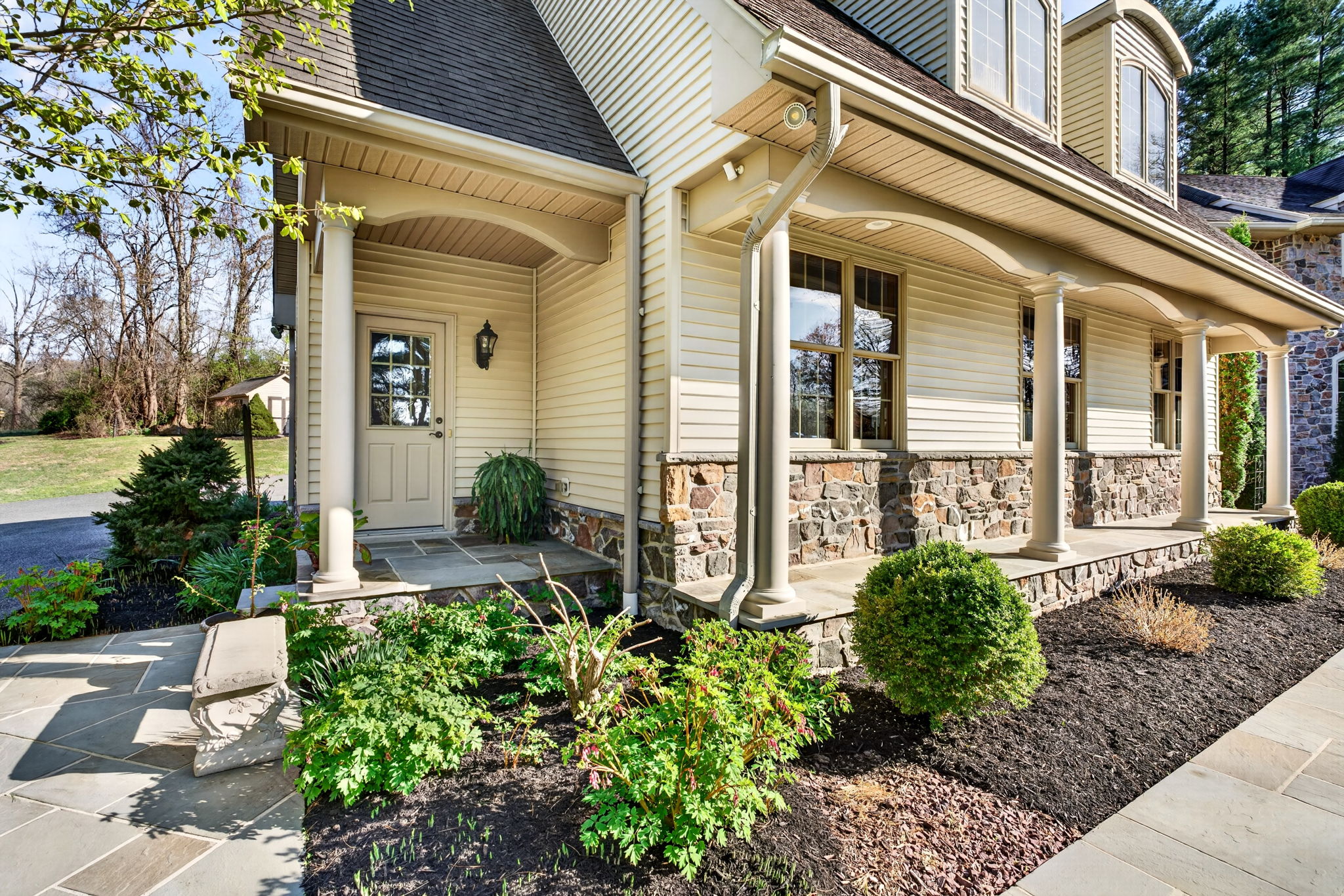 2814 Rocks Station 148