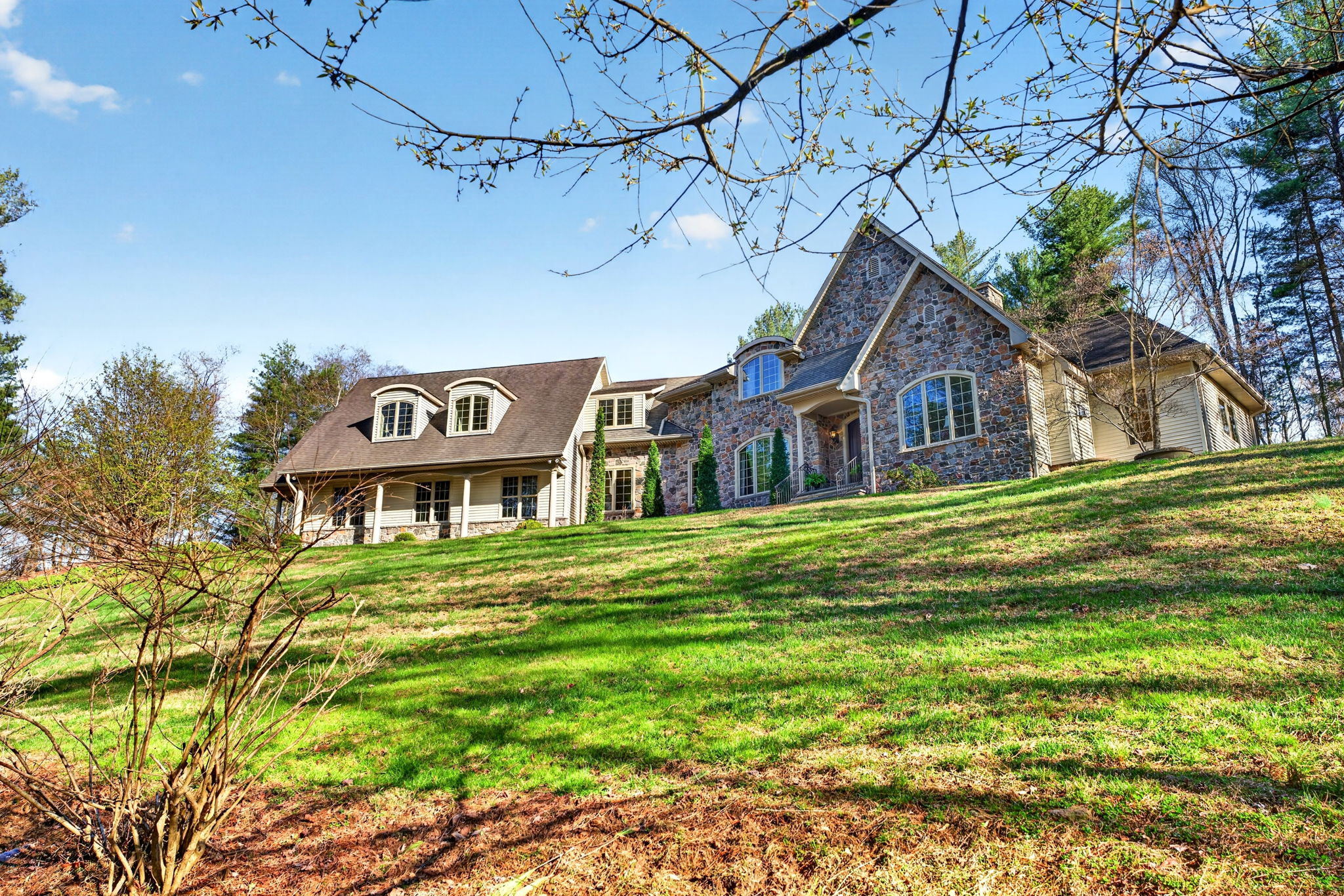 2814 Rocks Station 157