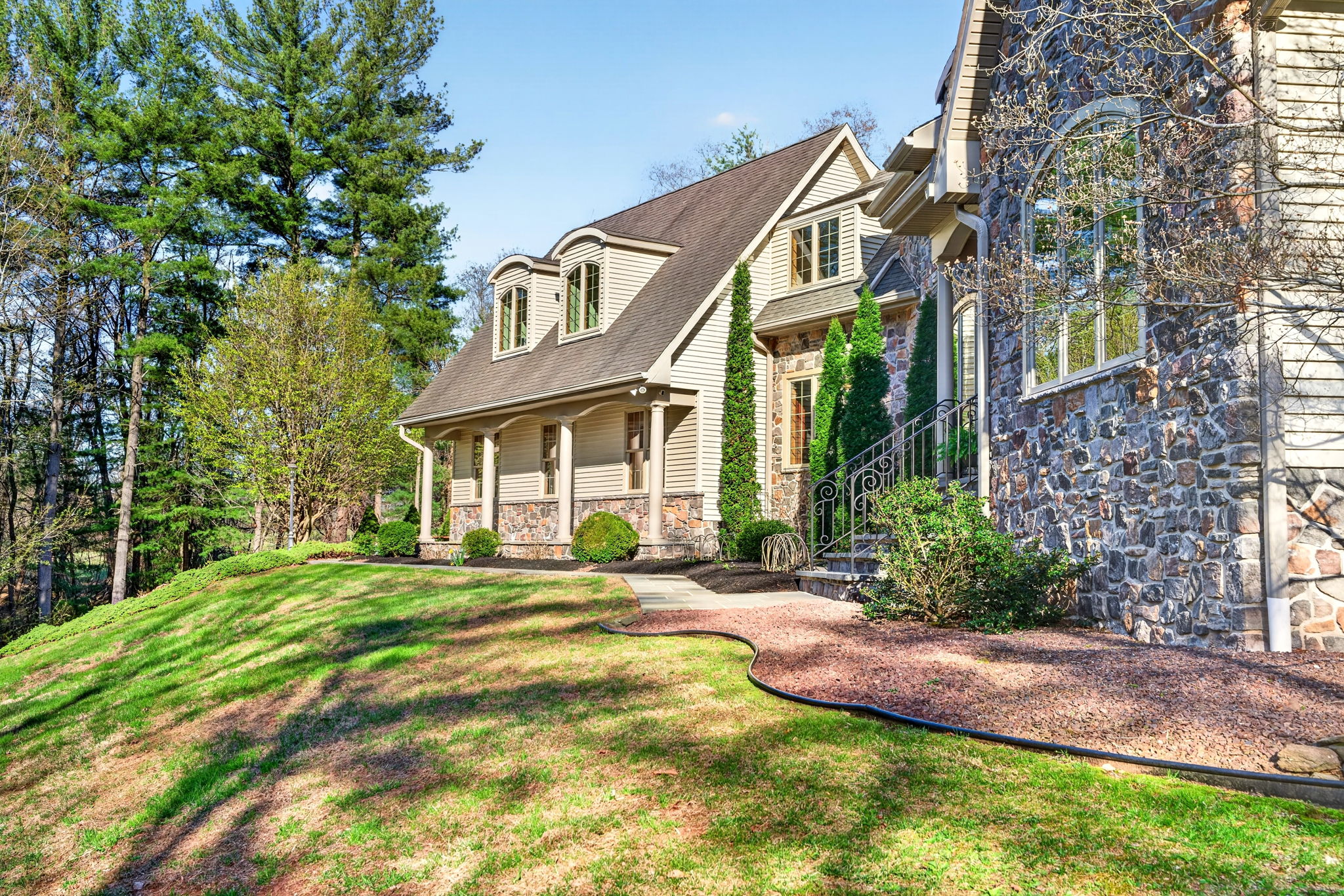 2814 Rocks Station 160