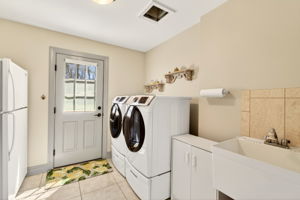 2814 Rocks Station 57