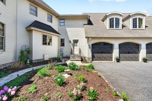 2814 Rocks Station 105