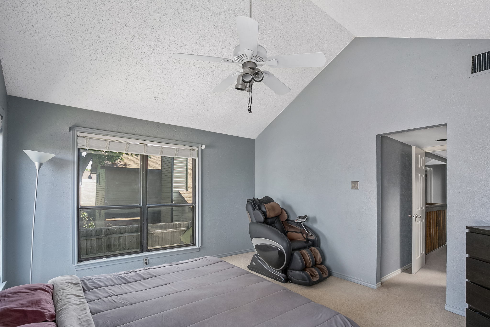 3815 Clover Hill Ln, Carrollton, TX 75007 Gold Sprint Media