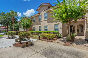 Welcome to 3815 La Vista Cir