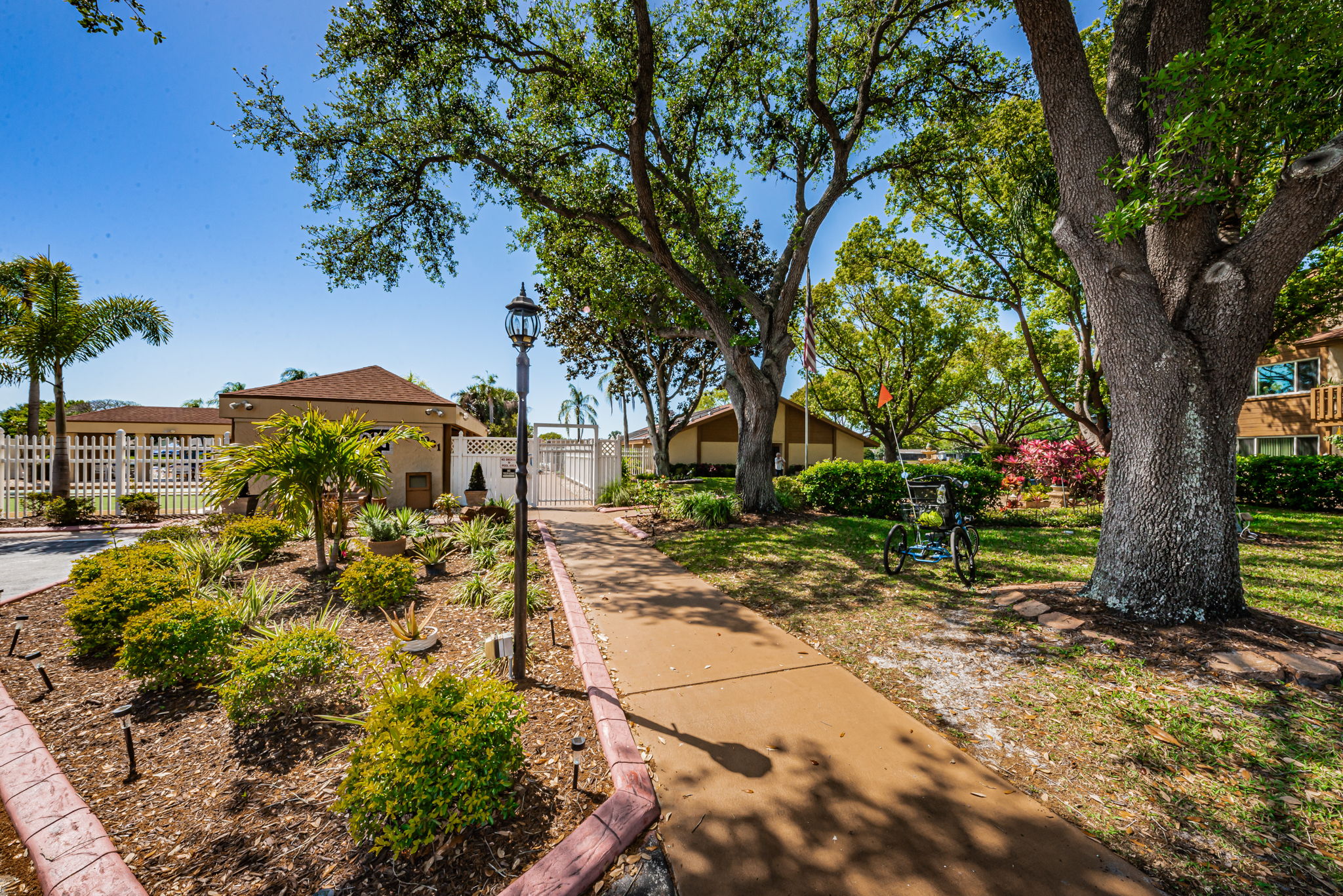 3-Pool and Clubhouse Entry