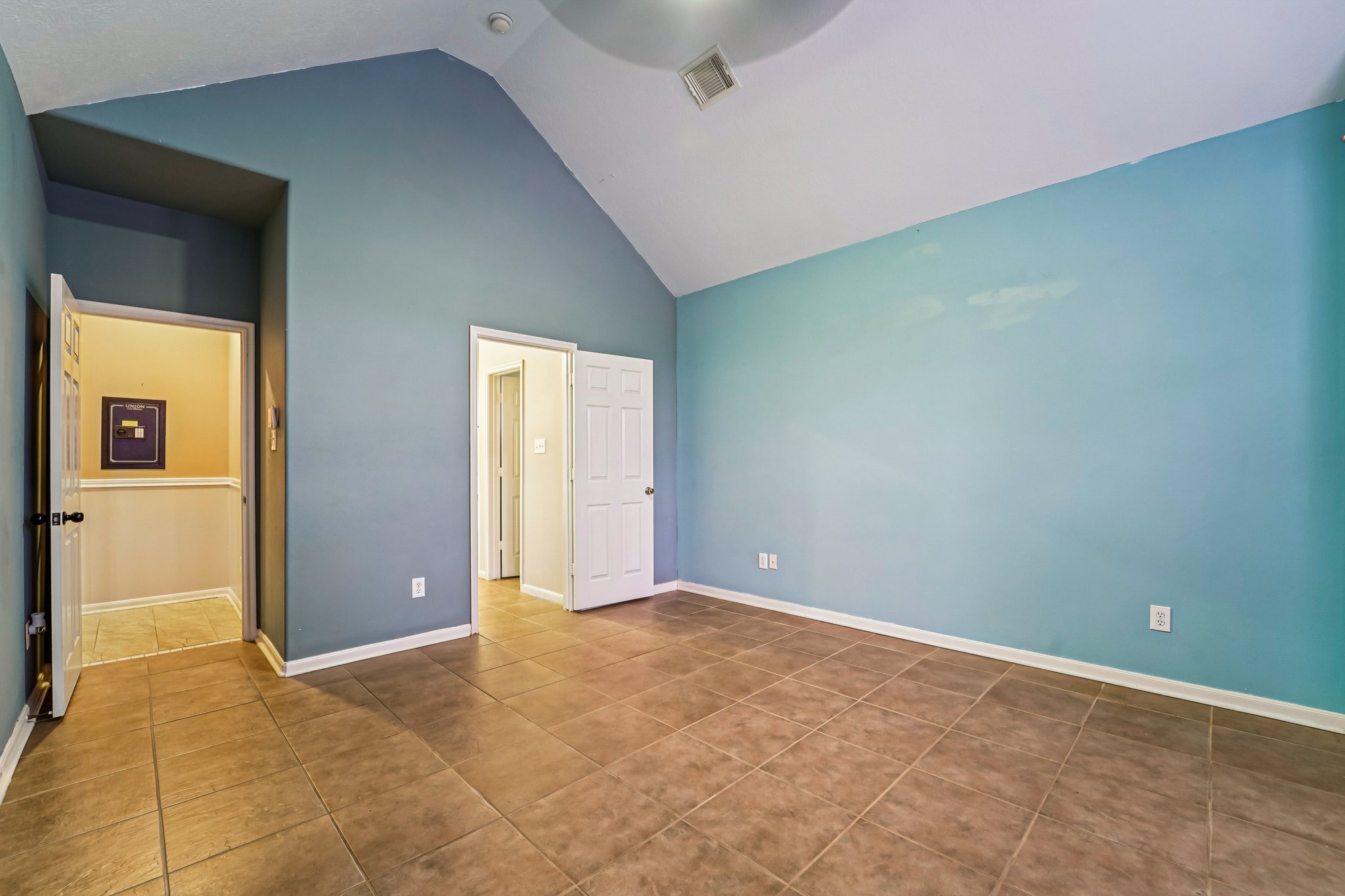 Ridge Canyon Rd-S0612-021r.jpg