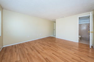 Master Bedroom1b