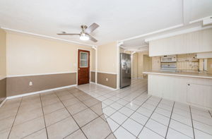 Family Room3-2