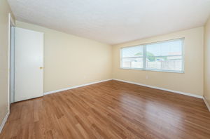 Master Bedroom1a